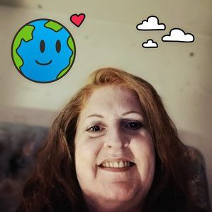 Meet your Posher, Liz